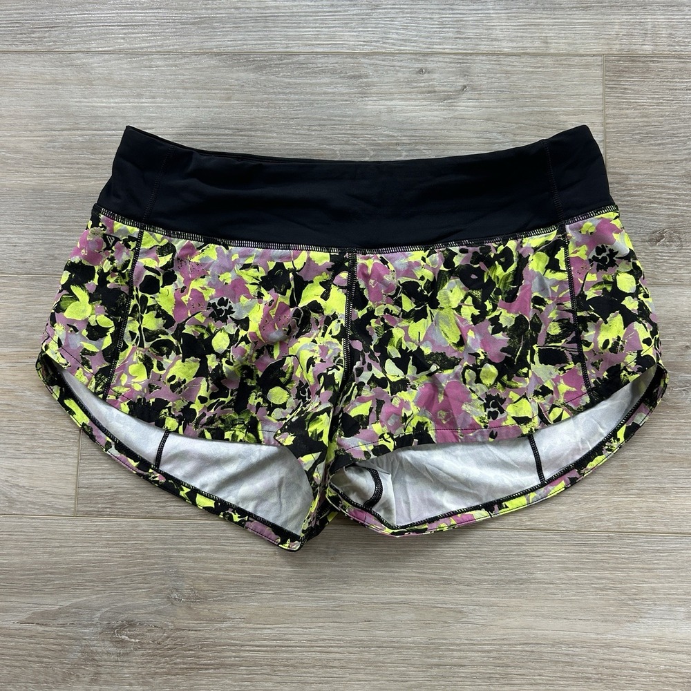 Lululemon Size 4 Speed Up Low-Rise Lined Short 2.5" Inflected Highlight Yellow**